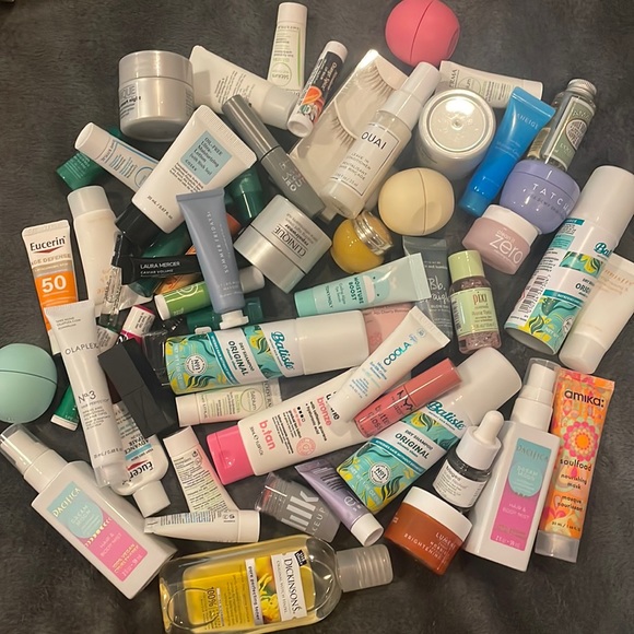 $10 Skincare/Makeup mystery boxes! - Picture 2 of 3